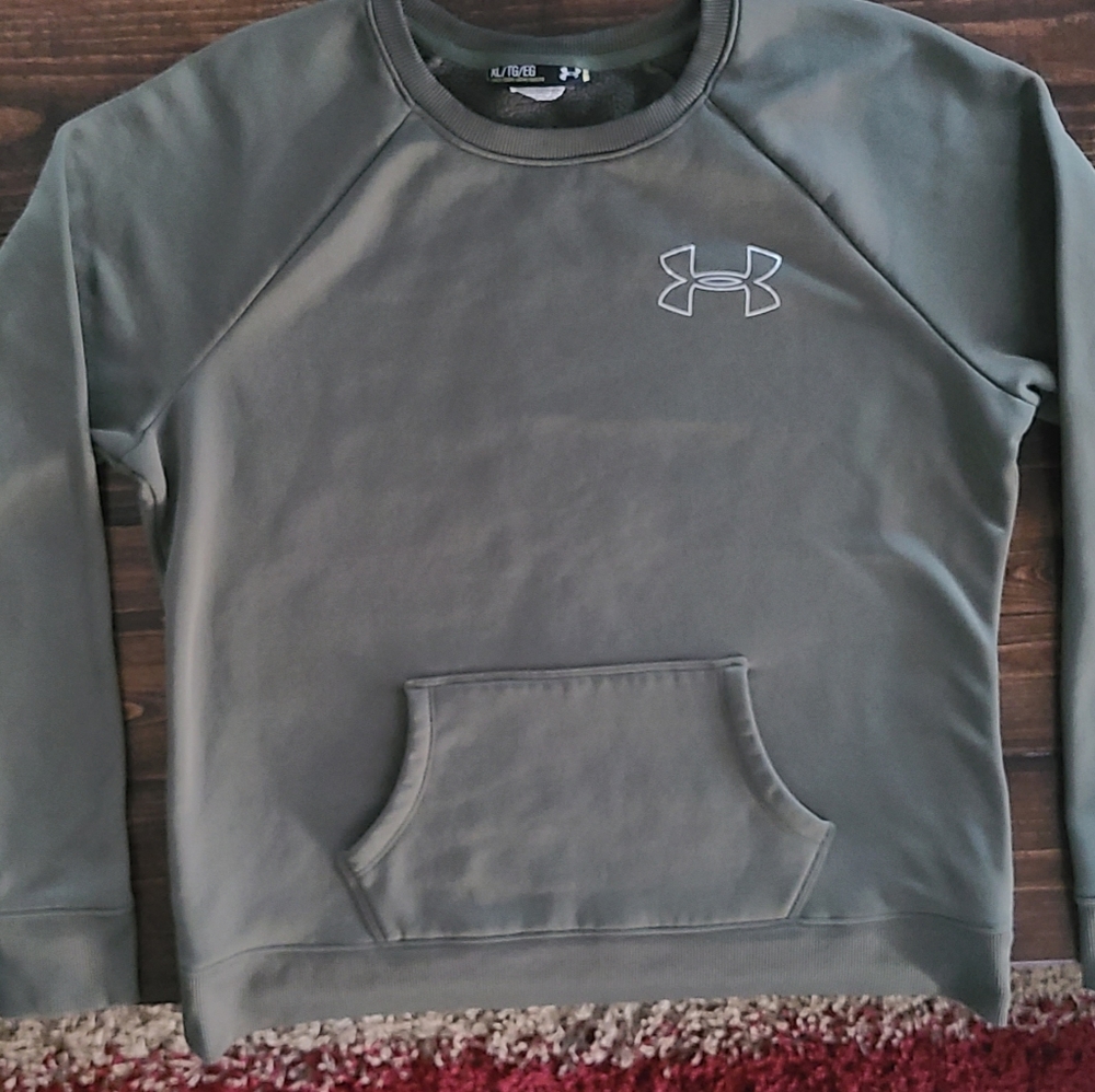 Women's XL UA Sweatshirt with Pocket